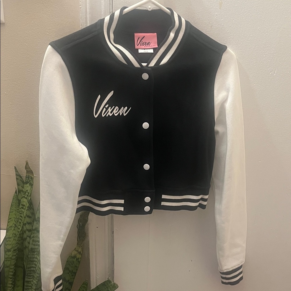 Cropped jacket
